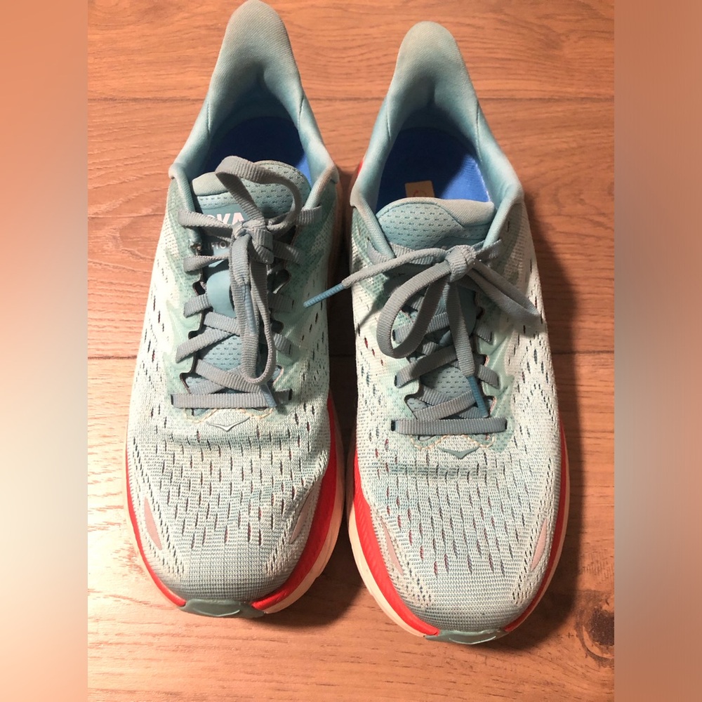 Clifton 9 Hokas